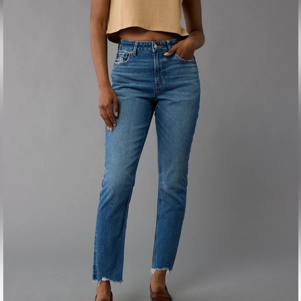 American‎ Eagle Strigid Mom Jeans - Picture 3 of 10